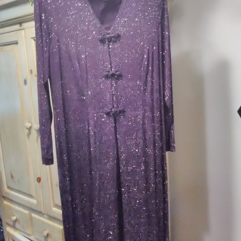 R & M RICHARDS Dress - Picture 2 of 5